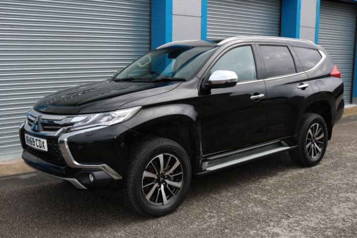 Mitsubishi Shogun Sport 2.4 DI-DC Commercial Auto Van Diesel Black