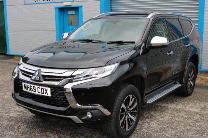 Mitsubishi Shogun Sport 2.4 DI-DC Commercial Auto Van Diesel Black