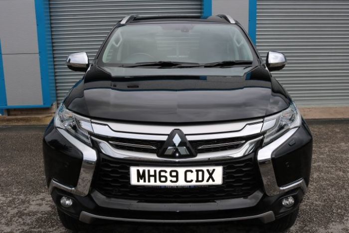 Mitsubishi Shogun Sport 2.4 DI-DC Commercial Auto Van Diesel Black