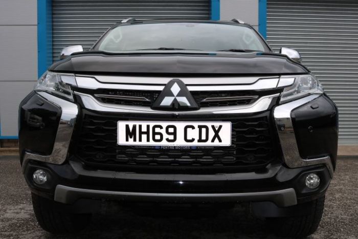 Mitsubishi Shogun Sport 2.4 DI-DC Commercial Auto Van Diesel Black