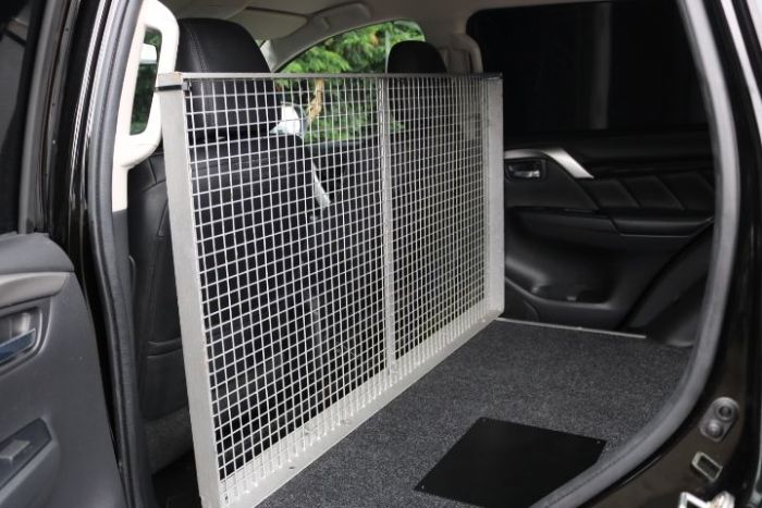 Mitsubishi Shogun Sport 2.4 DI-DC Commercial Auto Van Diesel Black
