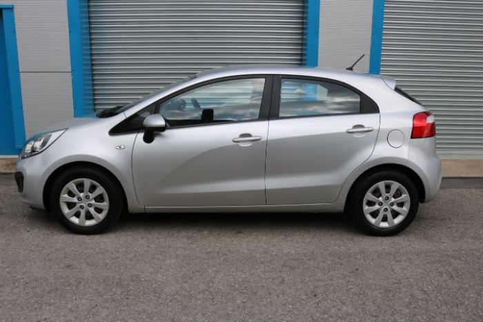 Kia Rio 1.25 1 5dr Hatchback Petrol Silver