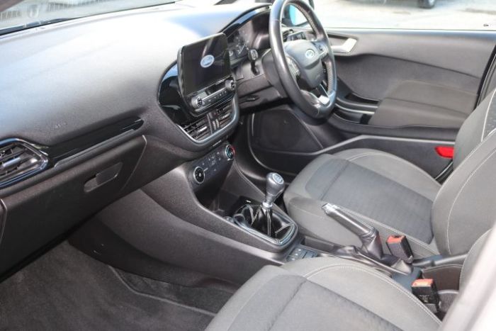 Ford Fiesta 1.5 TDCi Zetec 5dr Hatchback Diesel Silver