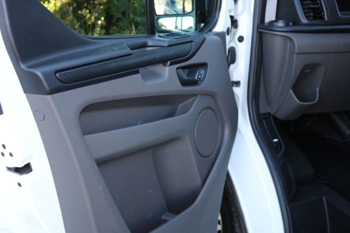 Ford Transit Custom 2.0 TDCi 105ps Low Roof Van Panel Van Diesel White