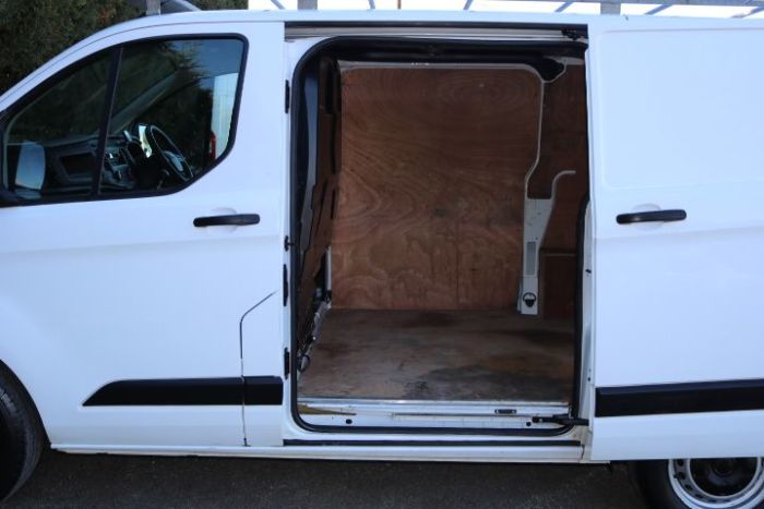 Ford Transit Custom 2.0 TDCi 105ps Low Roof Van Panel Van Diesel White