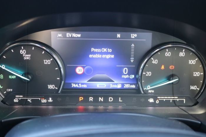 Ford Kuga 2.5 KUGA Titanium Plug In Hybrid Automatic SUV Hybrid Chrome Blue