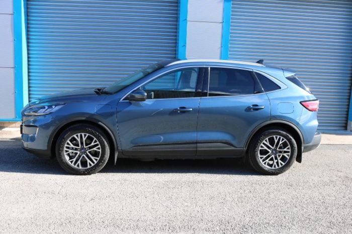 Ford Kuga 2.5 KUGA Titanium Plug In Hybrid Automatic SUV Hybrid Chrome Blue