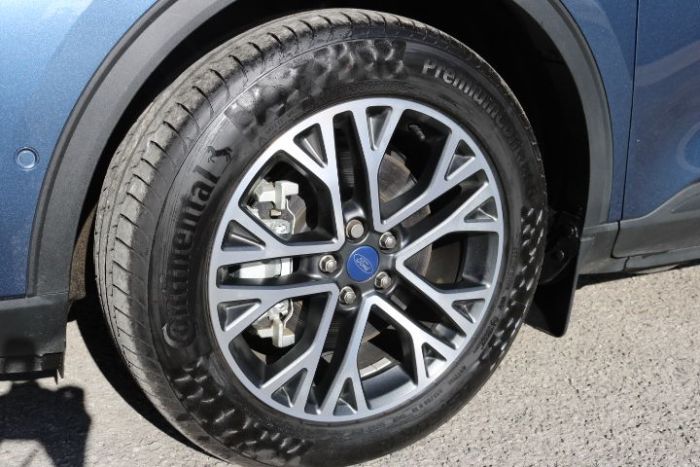Ford Kuga 2.5 KUGA Titanium Plug In Hybrid Automatic SUV Hybrid Chrome Blue