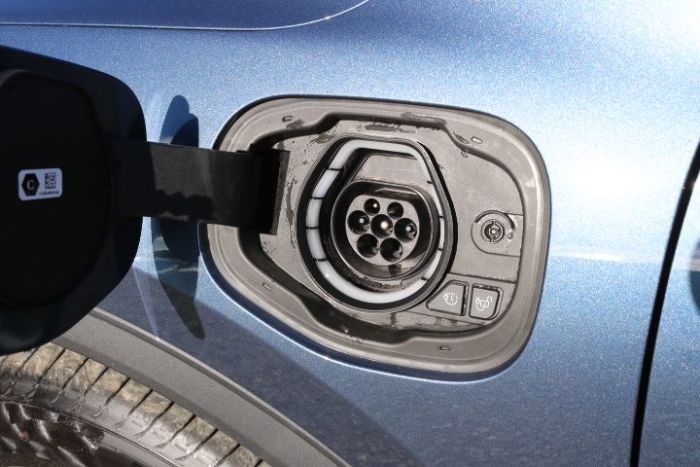 Ford Kuga 2.5 KUGA Titanium Plug In Hybrid Automatic SUV Hybrid Chrome Blue