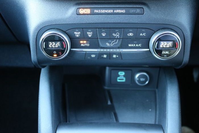 Ford Kuga 2.5 KUGA Titanium Plug In Hybrid Automatic SUV Hybrid Chrome Blue
