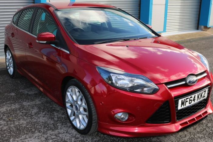 Ford Focus 1.6 TDCi 115 Zetec S 5dr Hatchback Diesel Red