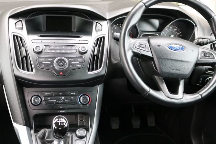 Ford Focus 1.0 EcoBoost 125 Zetec 5dr Hatchback Petrol Silver