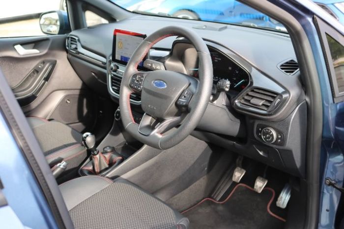 Ford Fiesta 1.0 EcoBoost Hybrid mHEV 125 ST-Line X Edition 5dr Hatchback Petrol Blue