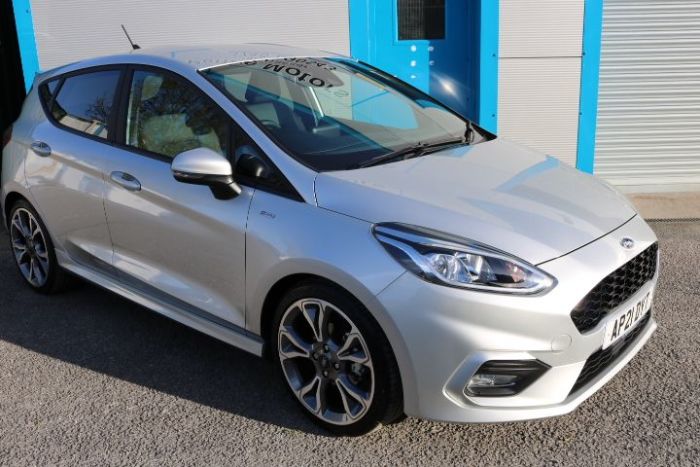 Ford Fiesta 1.0 EcoBoost Hybrid mHEV 125 ST-Line X Edition 5dr Hatchback Petrol Silver