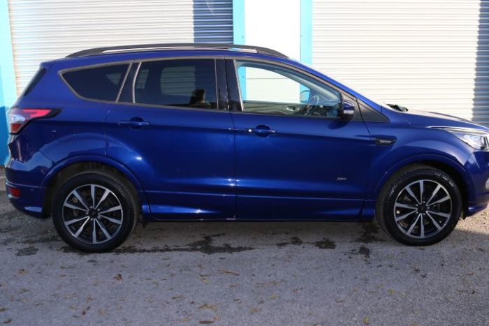 Ford Kuga 2.0 TDCi 180 ST-Line 5dr Auto 4X4 Hatchback Diesel Blue