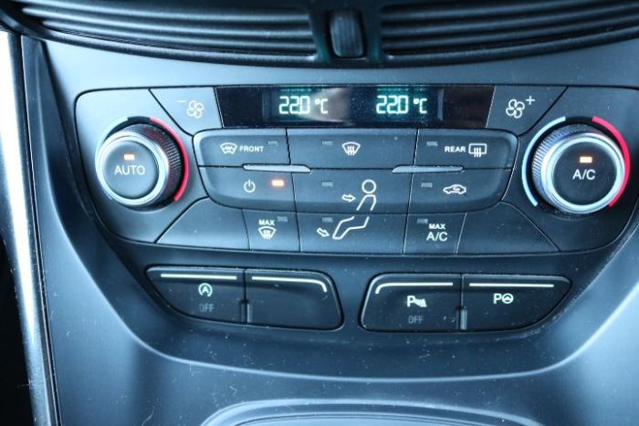 Ford Kuga 2.0 TDCi 180 ST-Line 5dr Auto 4X4 Hatchback Diesel Blue