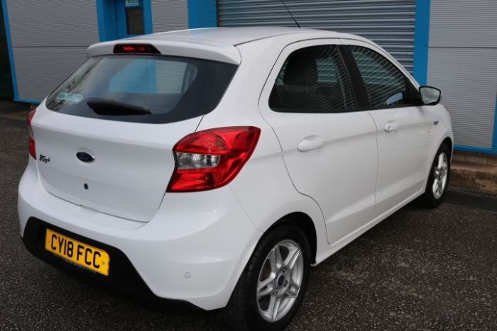 Ford Ka 1.2 85 Zetec 5dr Hatchback Petrol White