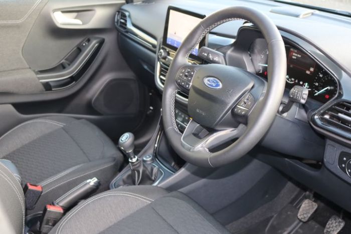 Ford Puma 1.0 EcoBoost Hybrid mHEV 155 Titanium 5dr Hatchback Petrol Silver