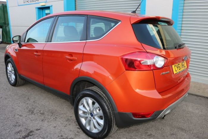 Ford Kuga 2.0 TDCi 163 Titanium 5dr Powershift 4x4 Estate Diesel Red