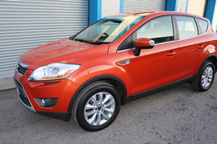 Ford Kuga 2.0 TDCi 163 Titanium 5dr Powershift 4x4 Estate Diesel Red