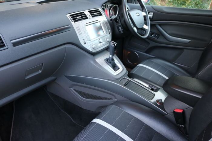 Ford Kuga 2.0 TDCi 163 Titanium 5dr Powershift 4x4 Estate Diesel Red