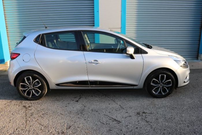 Renault Clio 1.5 dCi 90 Play 5dr Hatchback Diesel Silver