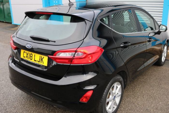Ford Fiesta 1.0 EcoBoost Zetec 5dr Hatchback Petrol Black