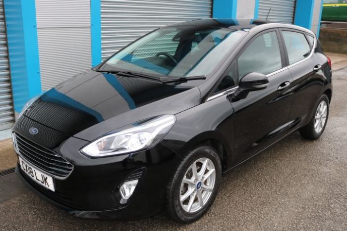 Ford Fiesta 1.0 EcoBoost Zetec 5dr Hatchback Petrol Black