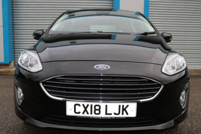 Ford Fiesta 1.0 EcoBoost Zetec 5dr Hatchback Petrol Black