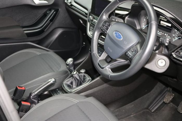 Ford Fiesta 1.0 EcoBoost Zetec 5dr Hatchback Petrol Black