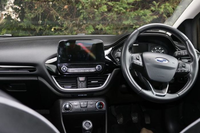Ford Fiesta 1.0 EcoBoost Zetec 5dr Hatchback Petrol Black