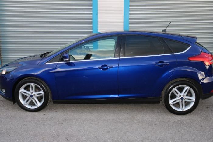 Ford Focus 1.0 EcoBoost 125 Titanium 5dr Hatchback Petrol Blue