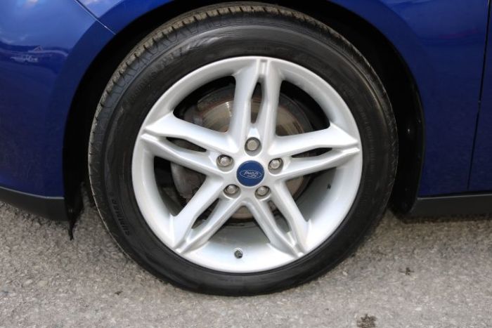 Ford Focus 1.0 EcoBoost 125 Titanium 5dr Hatchback Petrol Blue