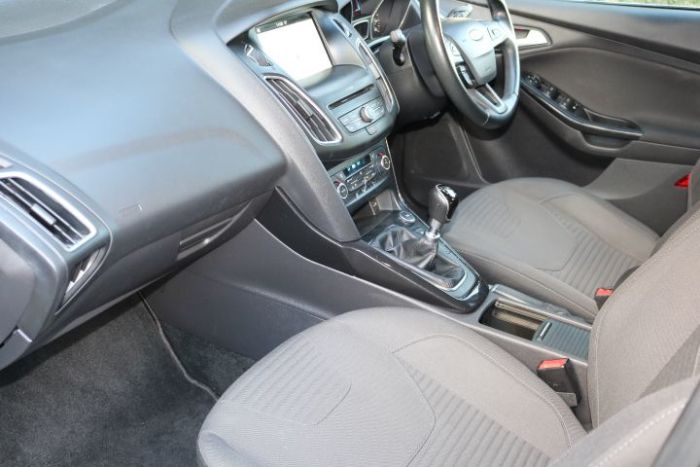 Ford Focus 1.0 EcoBoost 125 Titanium 5dr Hatchback Petrol Blue