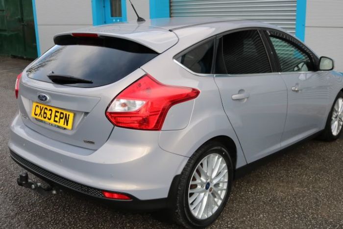 Ford Focus 1.0 125 EcoBoost Zetec 5dr Hatchback Petrol Silver