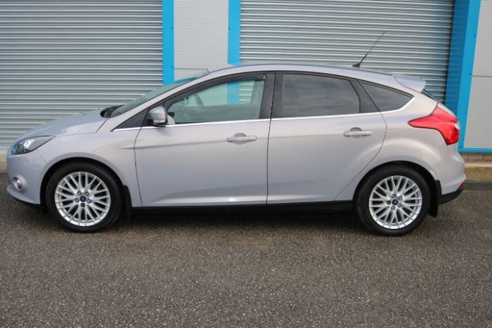 Ford Focus 1.0 125 EcoBoost Zetec 5dr Hatchback Petrol Silver