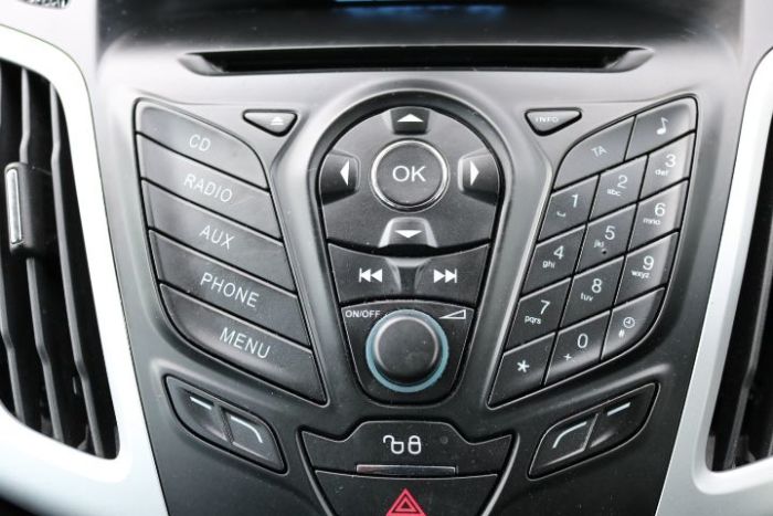 Ford Focus 1.0 125 EcoBoost Zetec 5dr Hatchback Petrol Silver