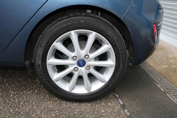 Ford Fiesta 1.0 EcoBoost Titanium 5dr Hatchback Petrol Blue