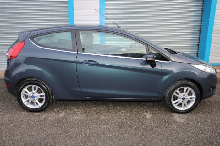 Ford Fiesta 1.25 82 Zetec 3dr Hatchback Petrol Grey