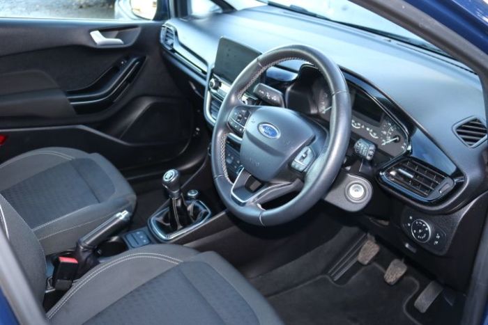 Ford Fiesta 1.1 Zetec 5dr Hatchback Petrol Blue