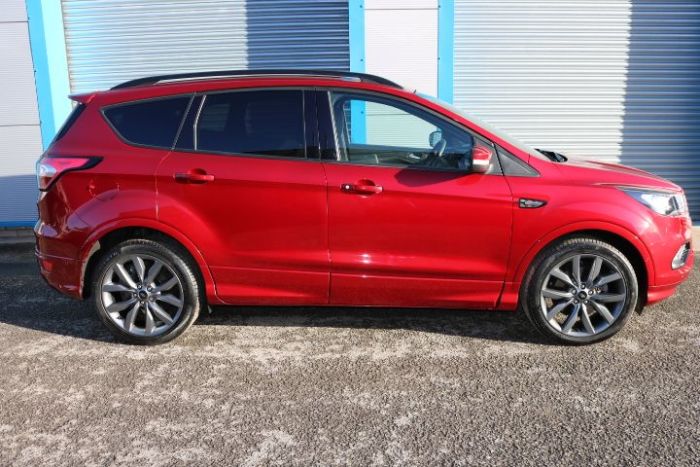 Ford Kuga 2.0 TDCi 180 ST-Line X 5dr Auto 4x4 Hatchback Diesel Red