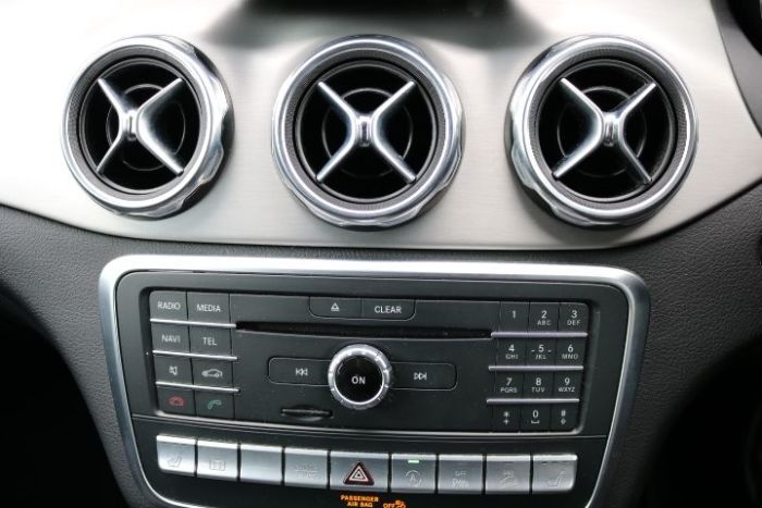 Mercedes-Benz 250 2.0 250 GLA AMG Line Premium+ Four Wheel Drive Petrol Silver