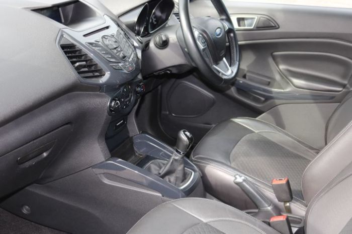 Ford Ecosport 1.0 EcoBoost Titanium 5dr Hatchback Petrol Blue
