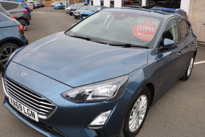 Ford Focus 1.0 EcoBoost 125 Titanium 5dr Hatchback Petrol Blue