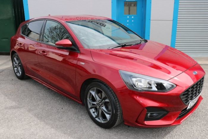 Ford Focus 1.0 EcoBoost 125 ST-Line 5dr Hatchback Petrol Red