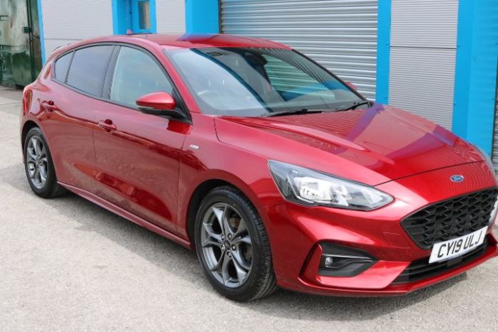 Ford Focus 1.0 EcoBoost 125 ST-Line 5dr Hatchback Petrol Red