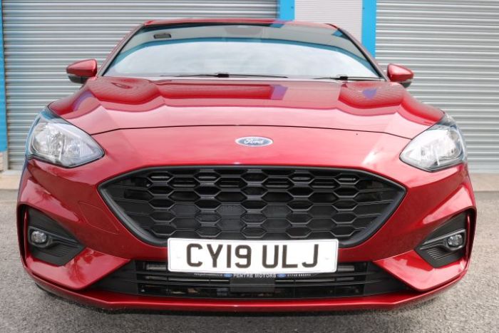 Ford Focus 1.0 EcoBoost 125 ST-Line 5dr Hatchback Petrol Red