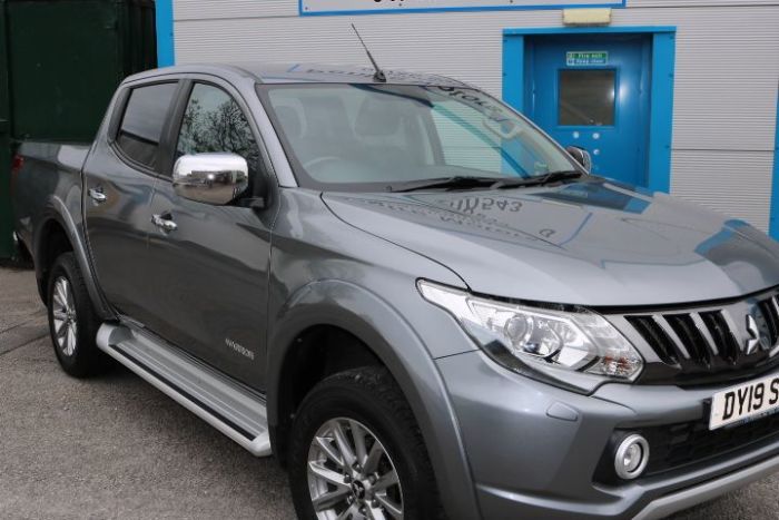 Mitsubishi L200 2.4 Double Cab DI-D 178 Warrior 4WD Auto Pick Up Diesel Grey