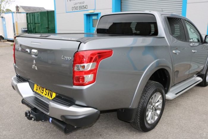 Mitsubishi L200 2.4 Double Cab DI-D 178 Warrior 4WD Auto Pick Up Diesel Grey