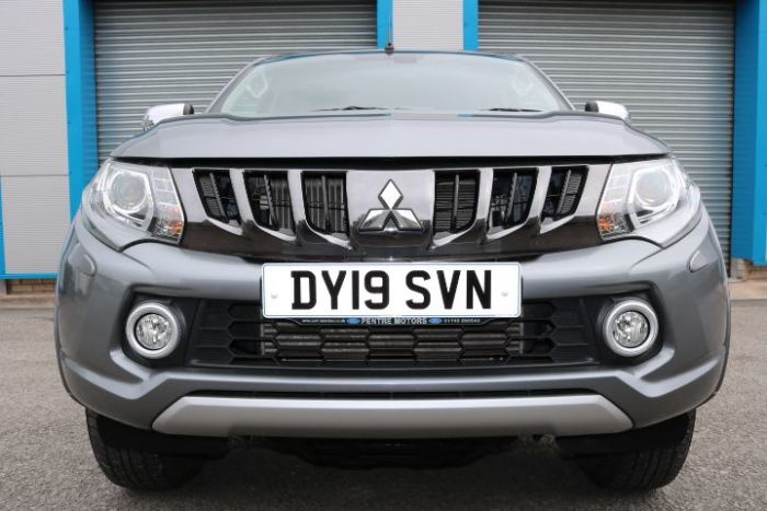 Mitsubishi L200 2.4 Double Cab DI-D 178 Warrior 4WD Auto Pick Up Diesel Grey